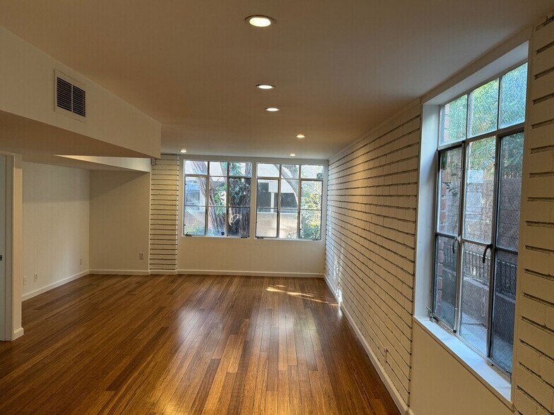 1211 Horn Ave, West Hollywood, CA à vendre - Photo intérieure – Image 3 sur 3
