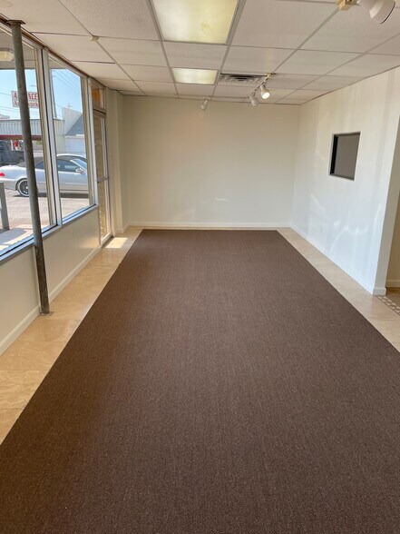 16624 N 32nd St, Phoenix, AZ à louer - Photo de l’immeuble – Image 2 sur 8