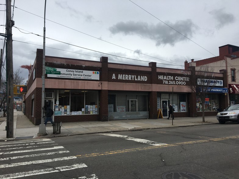 1702-1710 Mermaid Ave, Brooklyn, NY à louer - Photo de l’immeuble – Image 2 sur 2