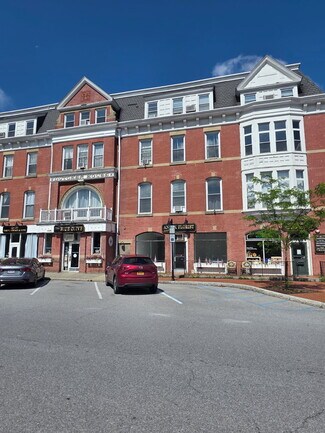 Plus de détails pour 28 Charles Colman Blvd, Pawling, NY - Local commercial à louer