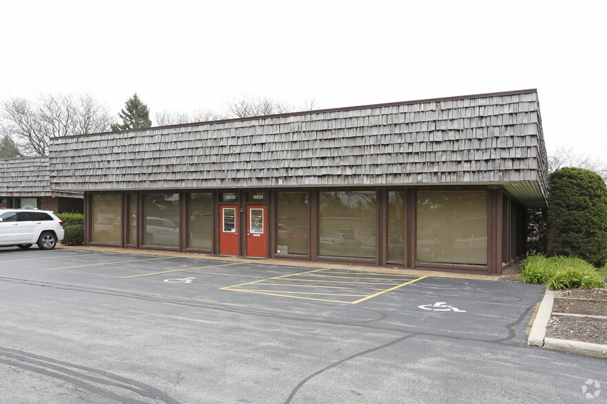 16531-16533 Oak Park Ave, Tinley Park, IL à louer - Photo de l’immeuble – Image 1 sur 5