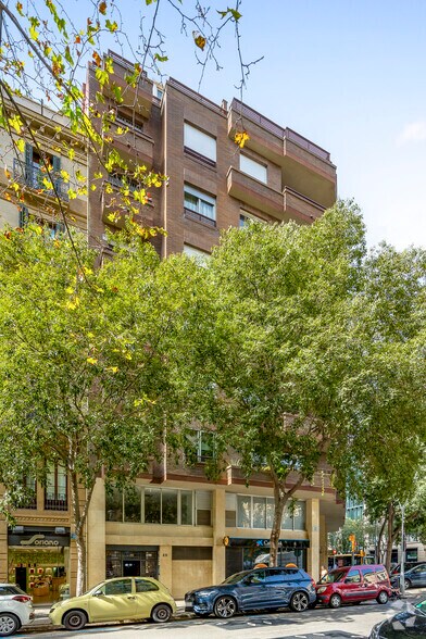 Carrer Del Bruc, 29, Barcelone, Barcelona à louer - Photo de l’immeuble – Image 2 sur 5