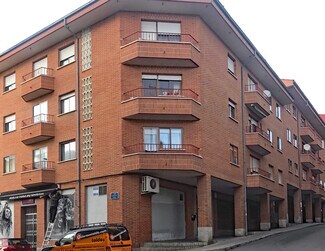 Plus de détails pour Calle Fivasa, 4, Ávila - Local commercial à louer
