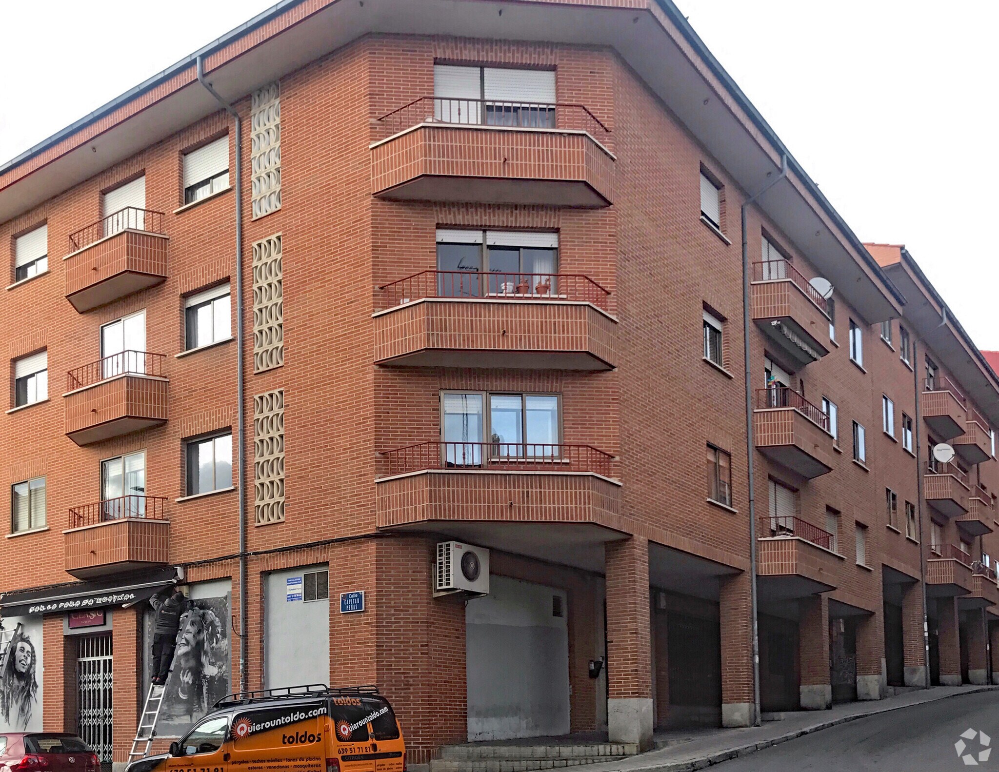 Local commercial dans Ávila, Ávila à louer Photo principale– Image 1 sur 4