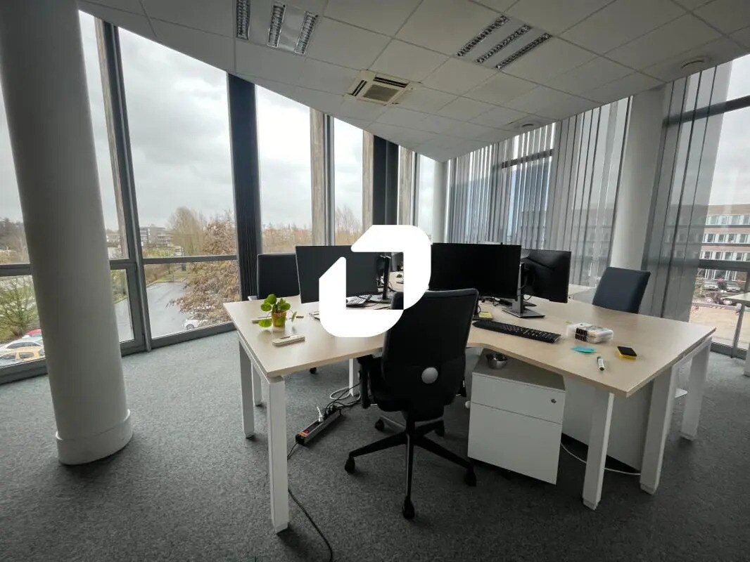 Bureau dans VILLENEUVE-D'ASCQ à louer Photo de l’immeuble– Image 1 sur 18