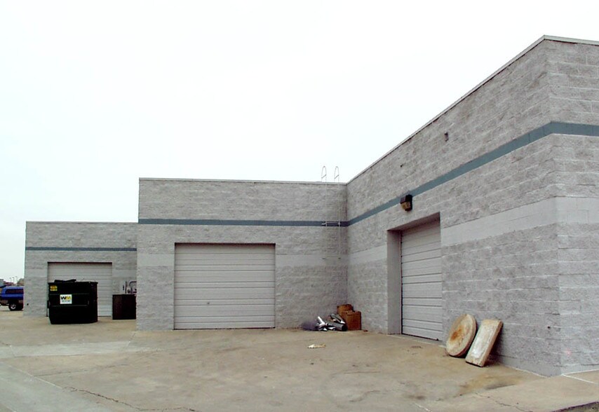 6770 S Dawson Cir, Centennial, CO à louer - Photo de l’immeuble – Image 2 sur 8