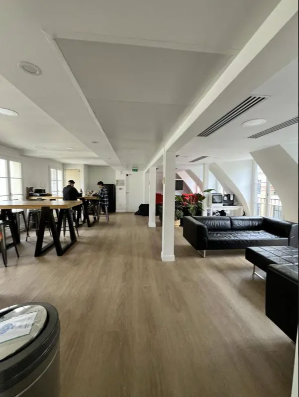 20 Rue Saint-Georges, Paris à louer Photo intérieure– Image 1 sur 7