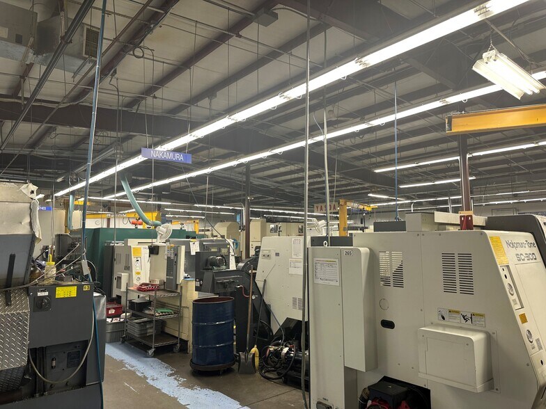 10 Hudson Dr, Southwick, MA à vendre - Photo de l’immeuble – Image 2 sur 4