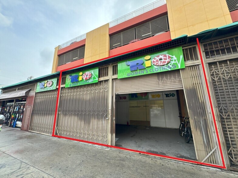 1301-1309 S Los Angeles St, Los Angeles, CA à louer - Photo de l’immeuble – Image 1 sur 8