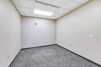 3500 Packerland Dr, De Pere, WI à louer Photo intérieure– Image 2 sur 4