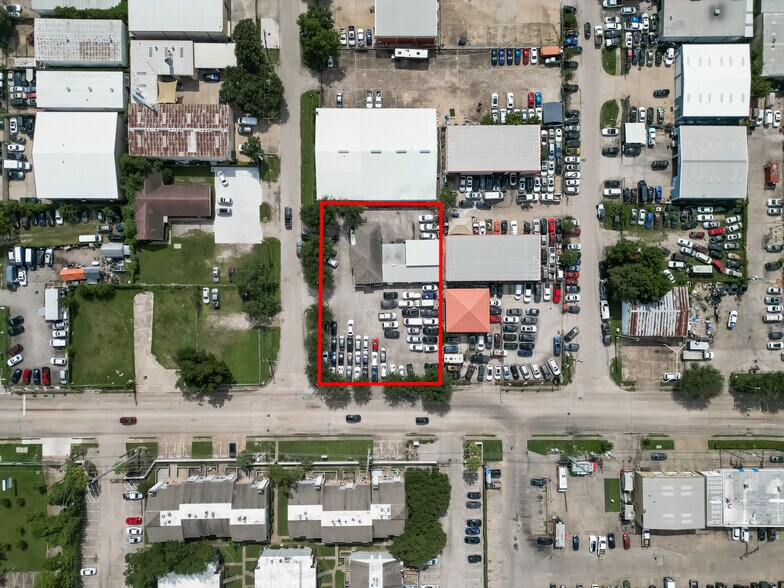 3410 Dunvale Rd, Houston, TX à vendre - Photo de l’immeuble – Image 1 sur 9