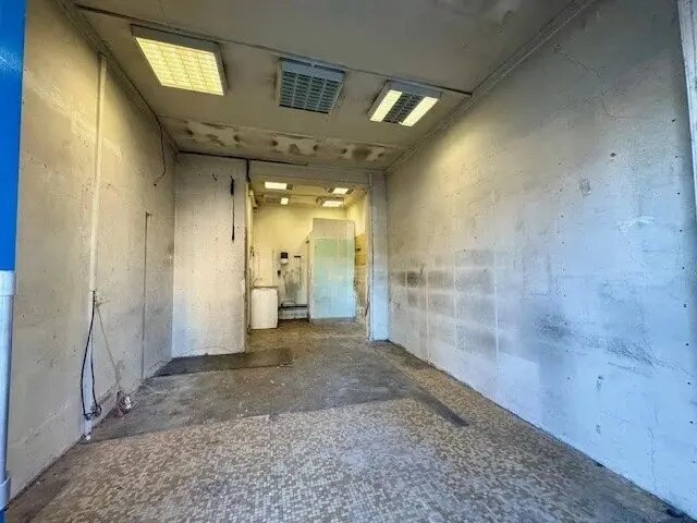 Local commercial dans Paris à vendre - Photo de l’immeuble – Image 2 sur 5