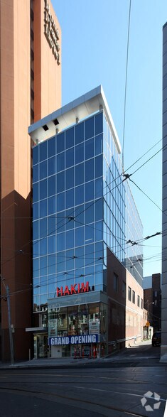 55 Dundas St E, Toronto, ON à louer - Photo de l’immeuble – Image 2 sur 5