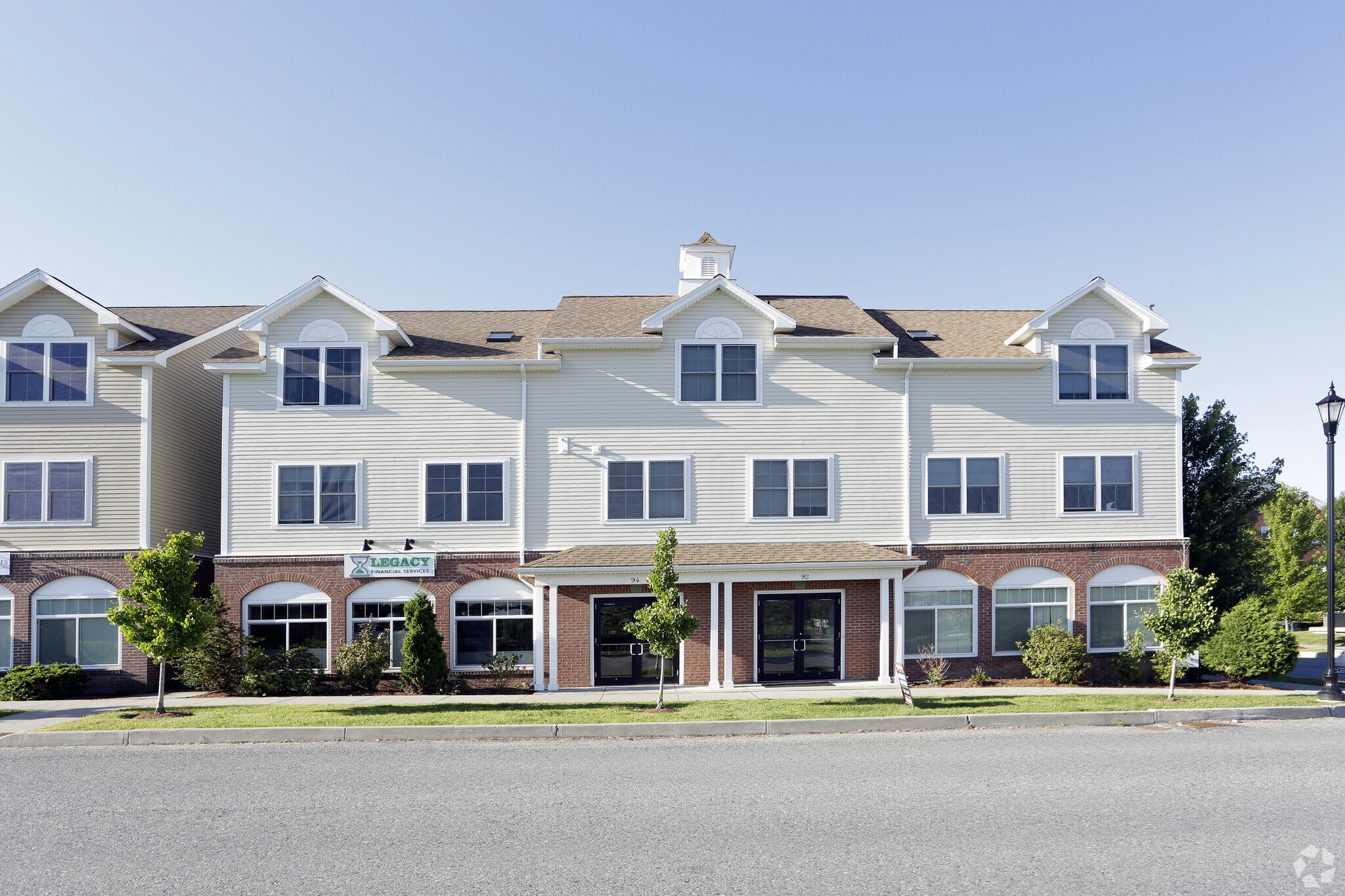 92-94 Zephyr Rd, Williston, VT à vendre Photo de l’immeuble– Image 1 sur 1