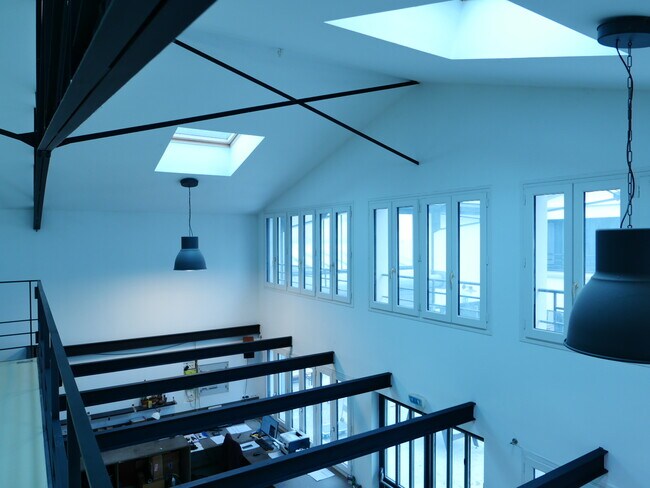 Plus de détails pour Local commercial à vendre