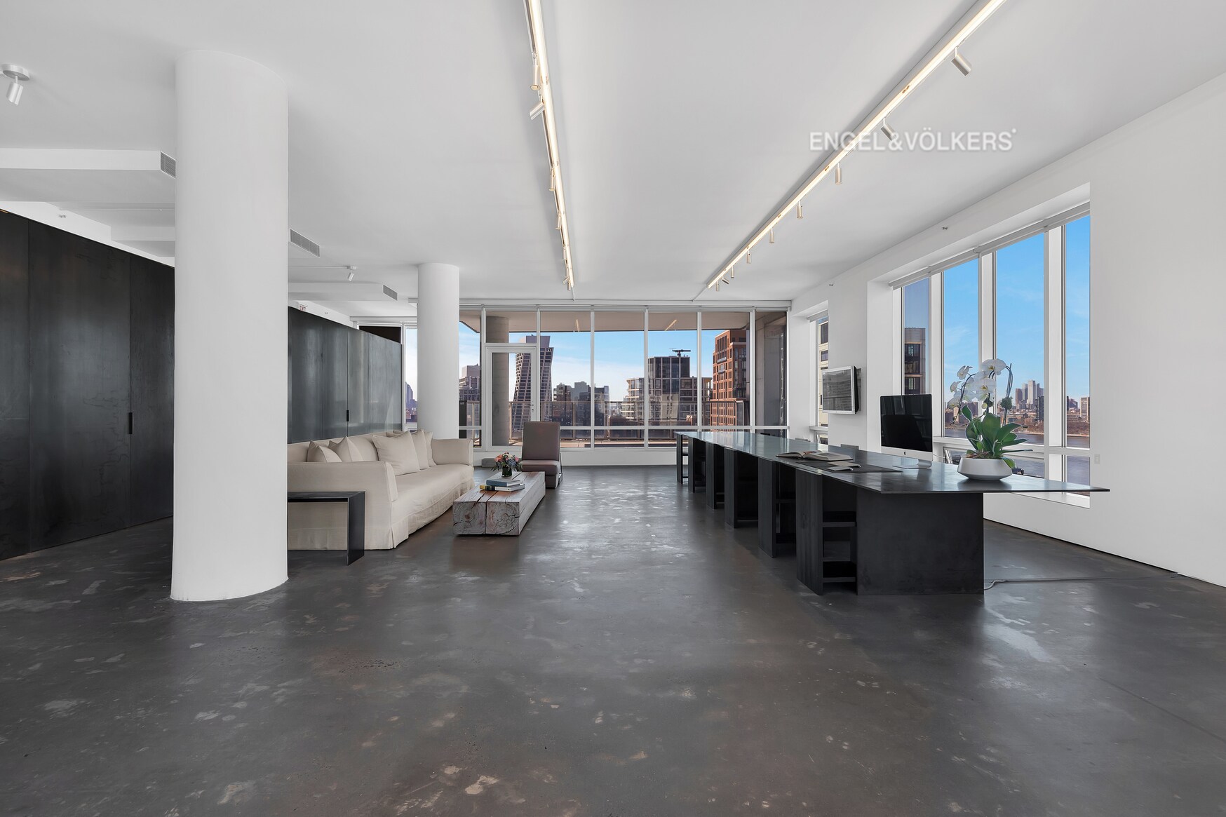 543-545 W 25th St, New York, NY à vendre Photo de l’immeuble– Image 1 sur 20