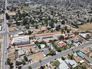 Plus de détails pour 1672 Palm Ave, Highland, CA - Spécialisé à vendre