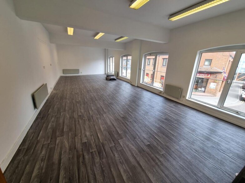 7 Mill St, Trowbridge à louer - Photo de l’immeuble – Image 3 sur 5