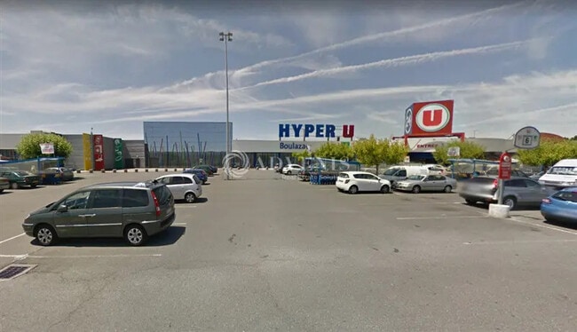 Plus de détails pour Local commercial à louer