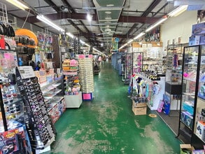 5401 W Irlo Bronson Memorial Hwy, Kissimmee, FL à louer Photo intérieure– Image 1 sur 6