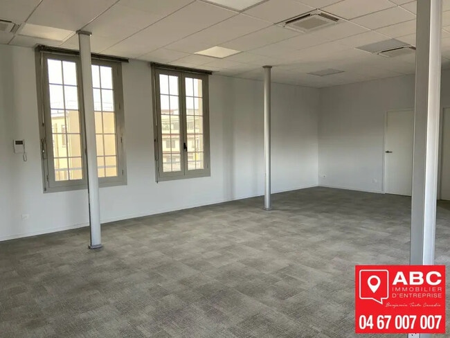 Plus de détails pour Bureau à louer