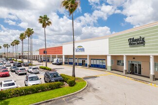 Plus de détails pour 10101-10501 Pines Blvd, Pembroke Pines, FL - Local commercial à louer
