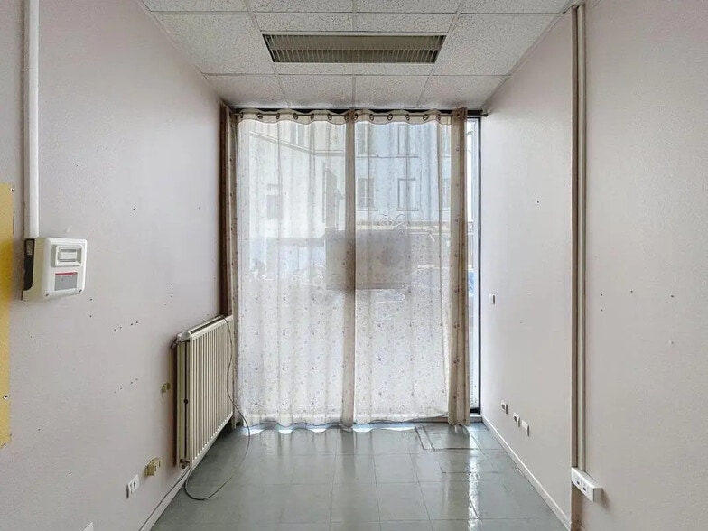 156 Rue Moncey, Lyon à louer - Photo de l’immeuble – Image 3 sur 9