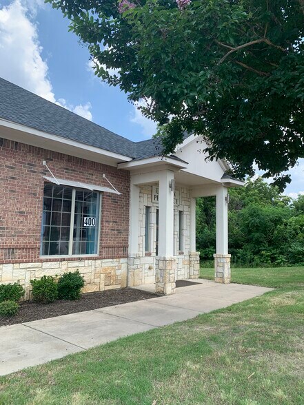7000 Parkwood Blvd, Frisco, TX à louer - Photo principale – Image 1 sur 5