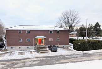 Plus de détails pour 9 Napier St, Manitowaning, ON - Logement à vendre