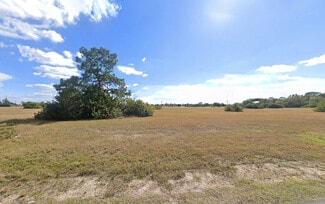 Plus de détails pour 566 4th ter, Cape Coral, FL - Terrain à vendre