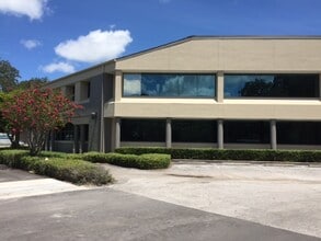 2240 Belleair Rd, Clearwater, FL à louer Photo intérieure– Image 2 sur 18