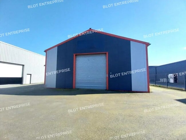 Plus de détails pour Bureau, Industriel/Logistique à louer