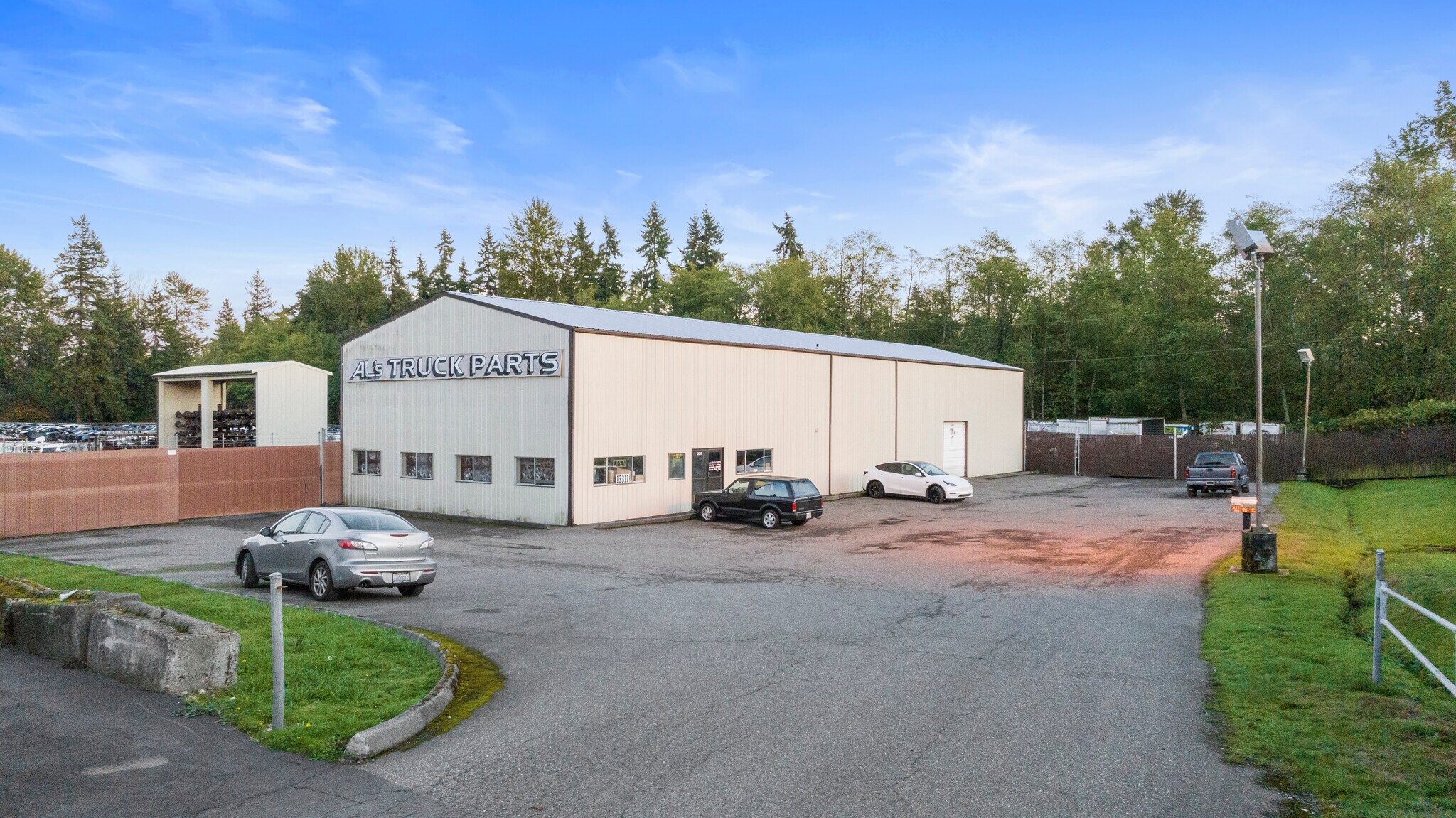 13311 Highway 99, Everett, WA à vendre Photo principale– Image 1 sur 5