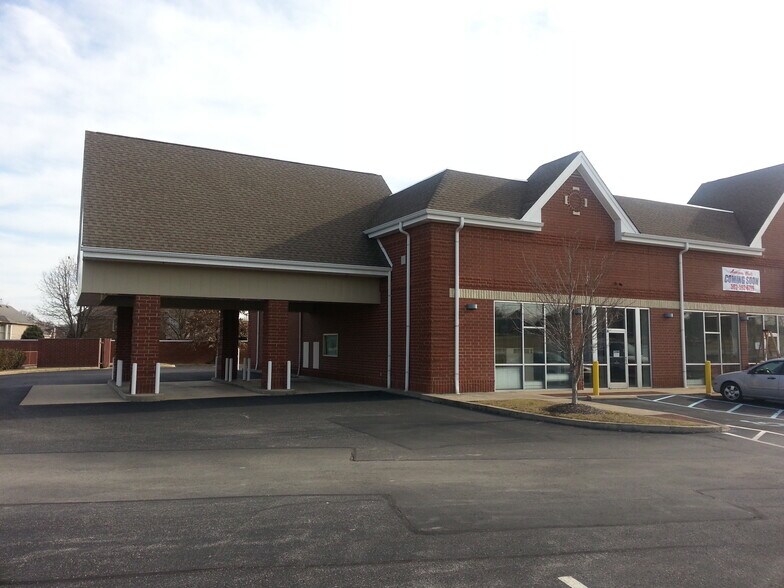 5170 Charlestown Rd, New Albany, IN à louer - Photo de l’immeuble – Image 2 sur 17