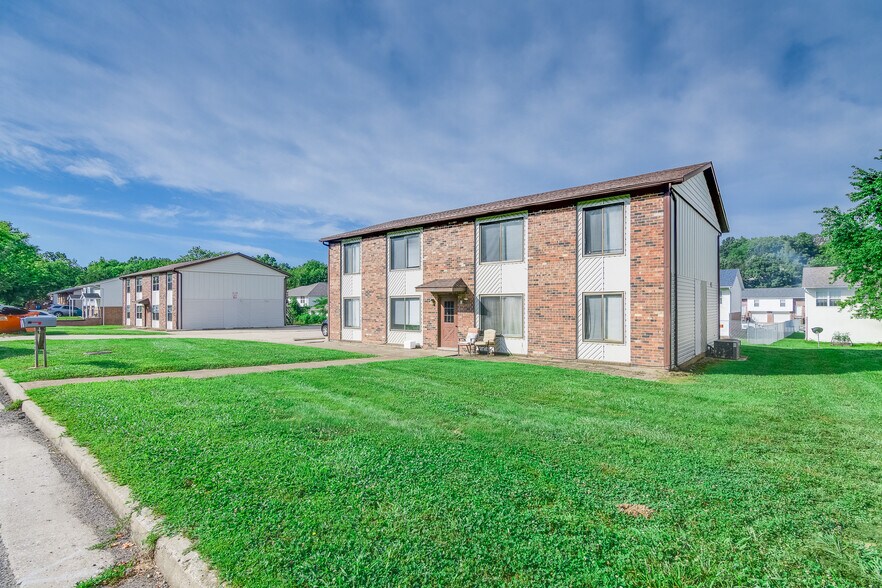 Westview Apartments portefeuille de 2 biens à vendre sur LoopNet.fr - Photo de l’immeuble – Image 1 sur 18