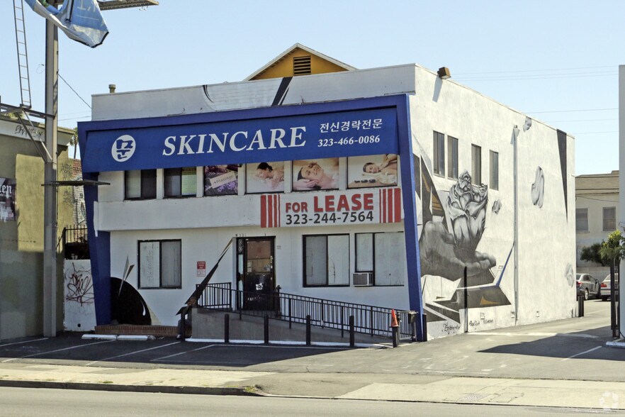 132 N Western Ave, Los Angeles, CA à louer - Photo de l’immeuble – Image 2 sur 3