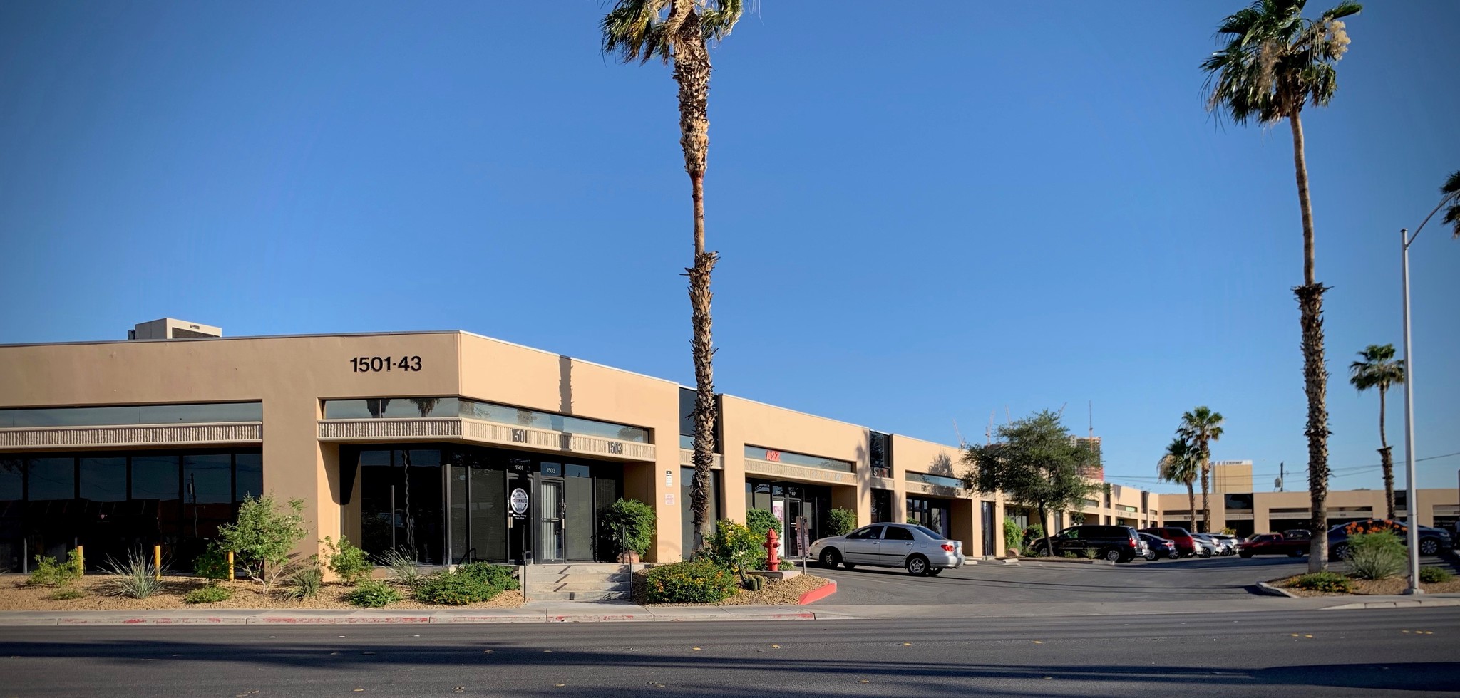 1501-1549 W Oakey Blvd, Las Vegas, NV à louer Photo de l’immeuble– Image 1 sur 6