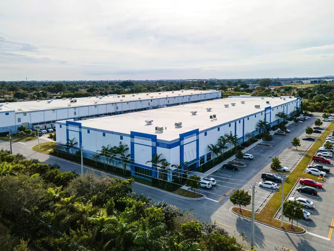 2290-2398 NW 119th St, Miami, FL à louer Aérien– Image 1 sur 3