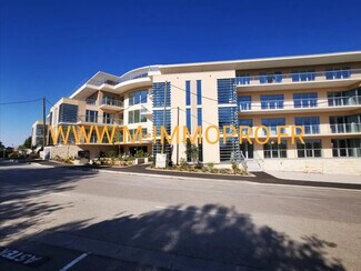 Plus de détails pour Local commercial à louer