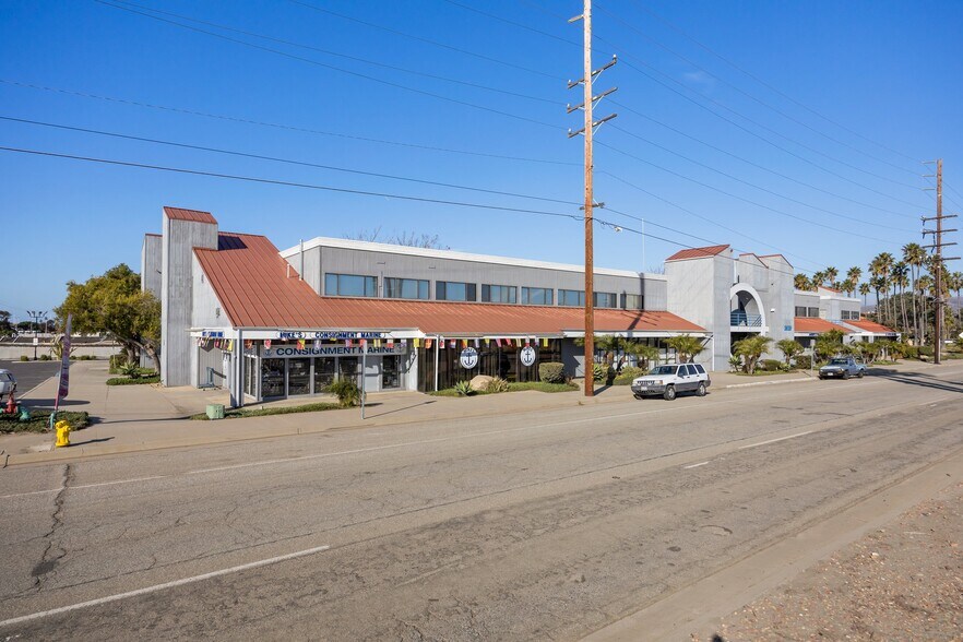 3639 E Harbor Blvd, Ventura, CA à louer - Photo de l’immeuble – Image 2 sur 20