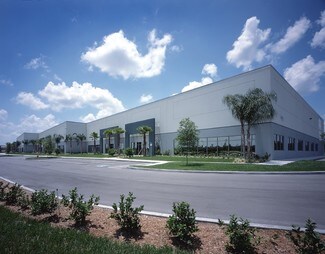 Plus de détails pour 2401 Police Center Dr, Plant City, FL - Industriel/Logistique à louer