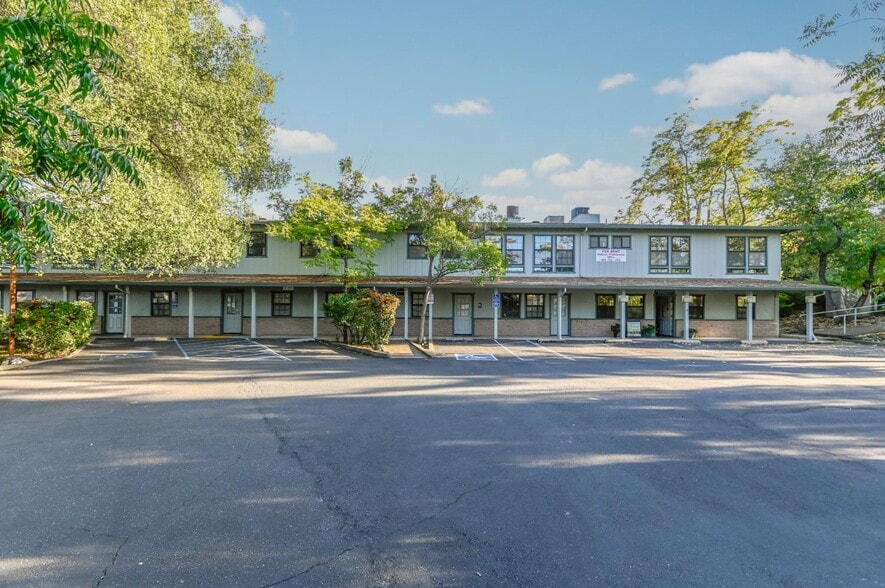 571 Stanislaus Ave, Angels Camp, CA à vendre - Photo principale – Image 1 sur 6