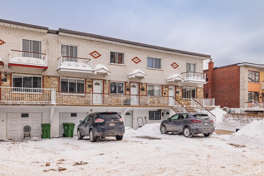 4330-4336 Rue De Venise, Montréal, QC à vendre - Photo de l’immeuble – Image 2 sur 2