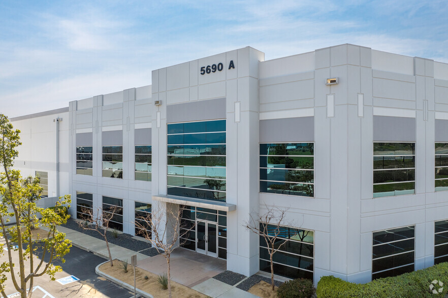 5690 Industrial Pky, San Bernardino, CA à louer - Photo de l’immeuble – Image 3 sur 7