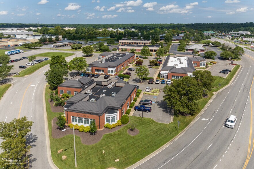 320 Charles Dimmock Pky, Colonial Heights, VA à louer - Photo de l’immeuble – Image 2 sur 2