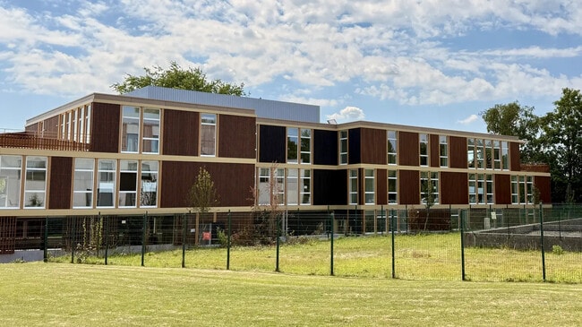 Plus de détails pour 99 Rue Louis Constant, Villeneuve-d'Ascq - Bureau à louer