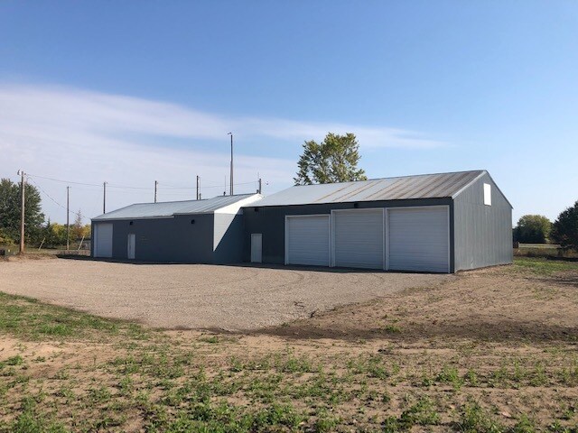 820 Garfield S, Cambridge, MN à louer - Photo de l’immeuble – Image 1 sur 3