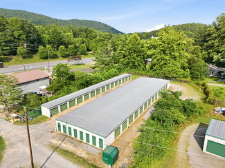 Plus de détails pour 14 Huntley Cir, Fairview, NC - Spécialisé à vendre