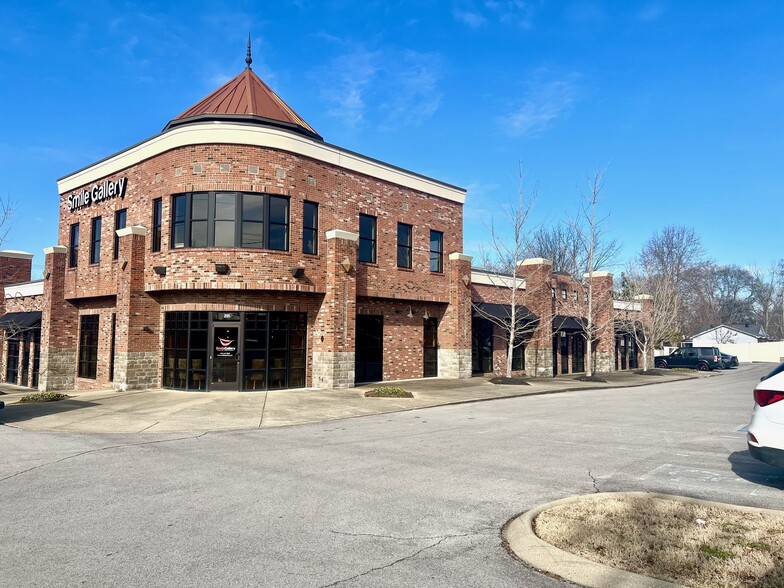 205 W High St, Lebanon, TN à louer - Photo de l’immeuble – Image 1 sur 7