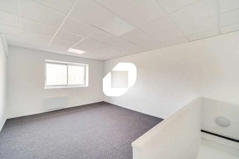 9 Rue Des Cerisiers, Lisses à louer - Photo de l’immeuble – Image 2 sur 6